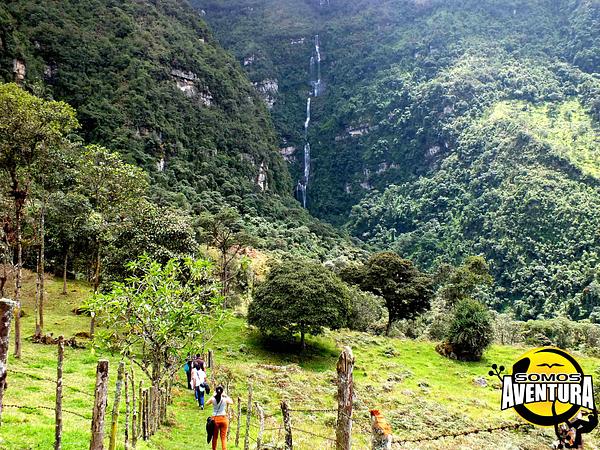 Caminata A La Caída De Agua Mas Alta De Colombia